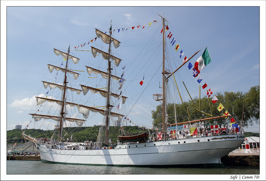 2013 - 06 - Armada Rouen 069